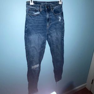 American Eagle Size 2 Long Highest Rise Mom Jean